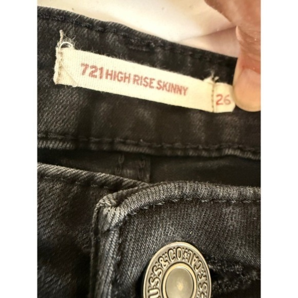 Levi's 721 High Rise Skinny Black Jeans Women's Size 26 - Picture 4 of 9